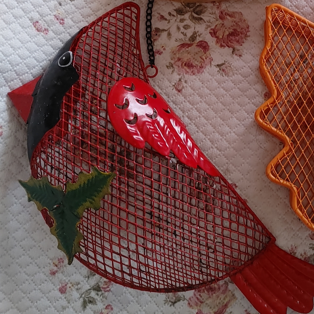 Cardinal Bird Feeder